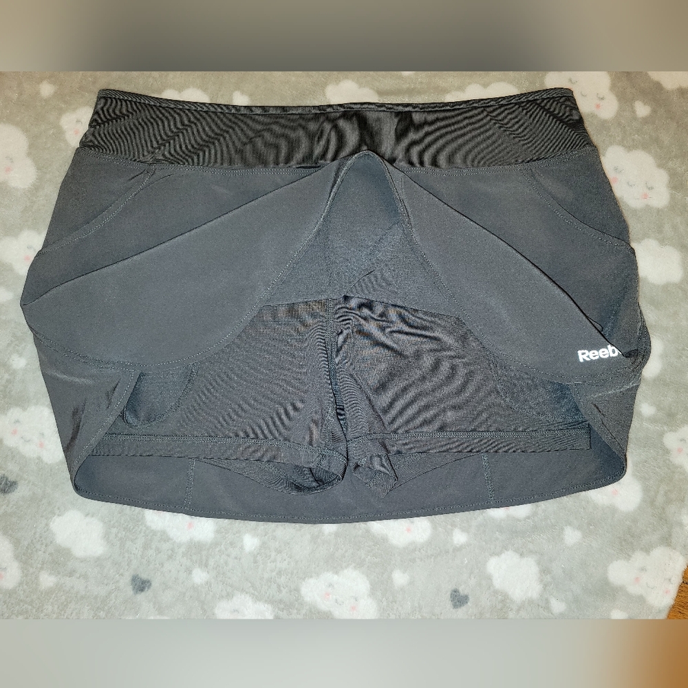 Reebok grey sports w/ pockets womens size L